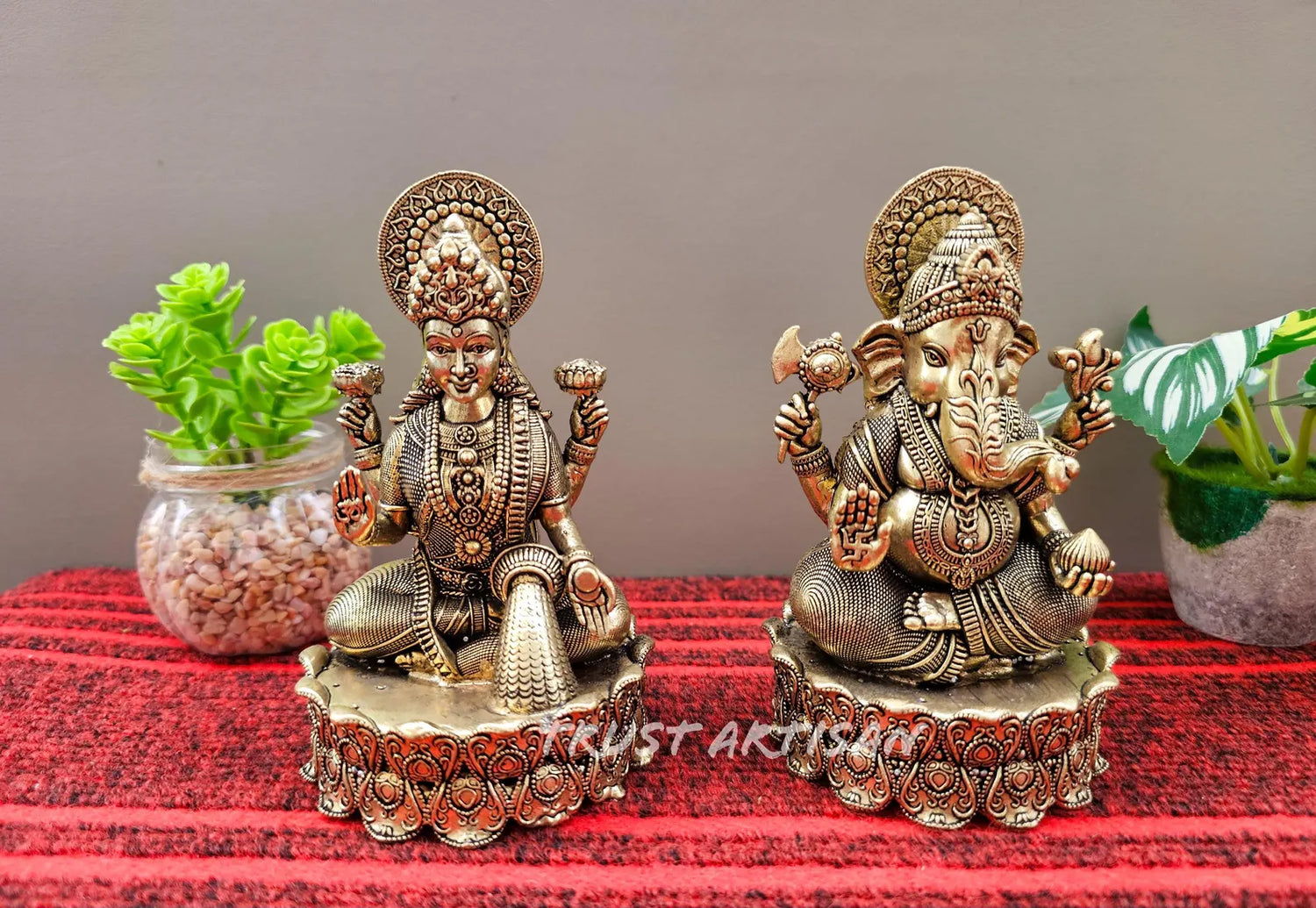 Handcrafted Superfine Brass Lakshmi Ganesh Murti 5.5" Inch,Laxmi Ganesha Murti for Diwali, Wealth, Diwali Decoration & Religious Gift.
